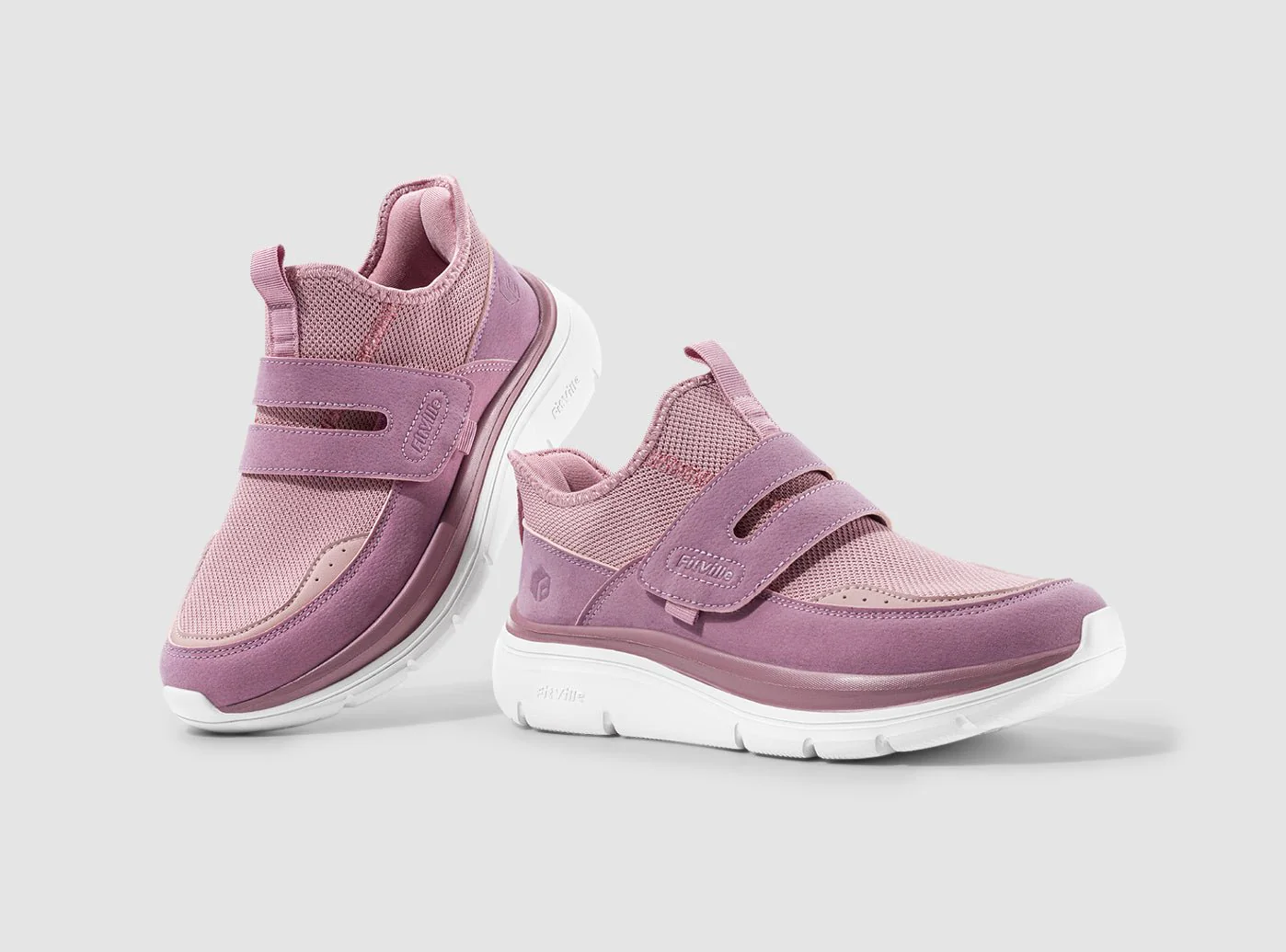 Women's Cloud Wanderer V5 - Image 20