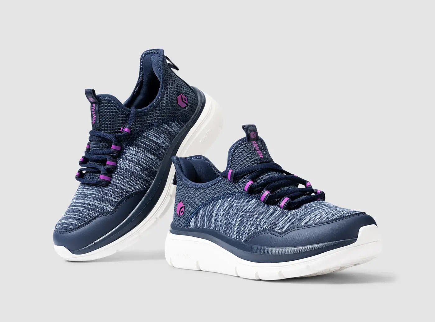 Women's Cloud Wanderer V7 - Image 8