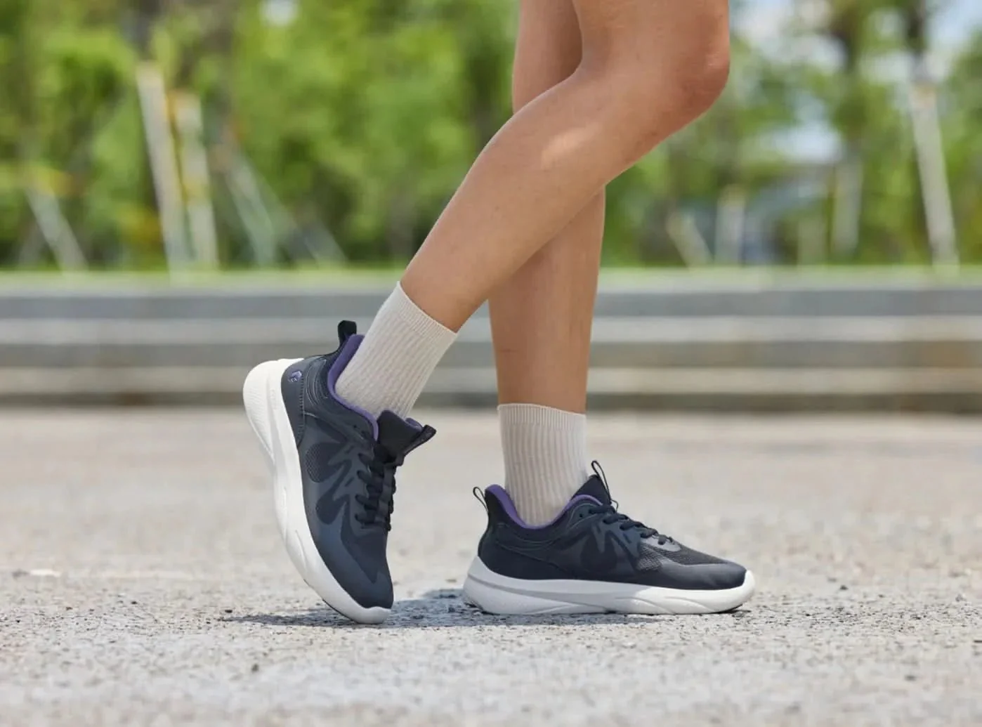 Women's ZephyrLite V4 - Image 21